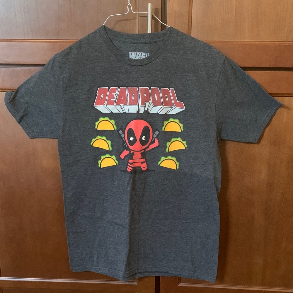 Marvel Deadpool Tacos Short Sleeved T-Shirt Charcoal Grey Men’s Women’s Large
